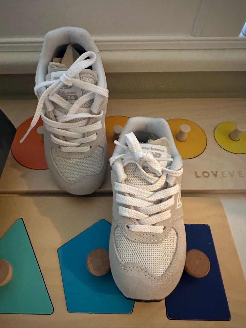 New Balance Grey White Shoe Box - 574 Model - Picture 4 of 14